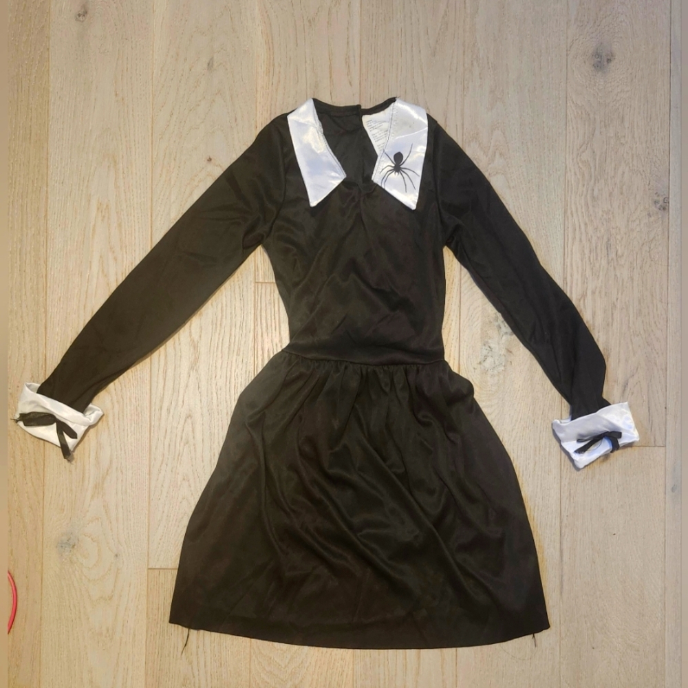 Wednsday Addams Halloween Costume Dress 8-10 Years